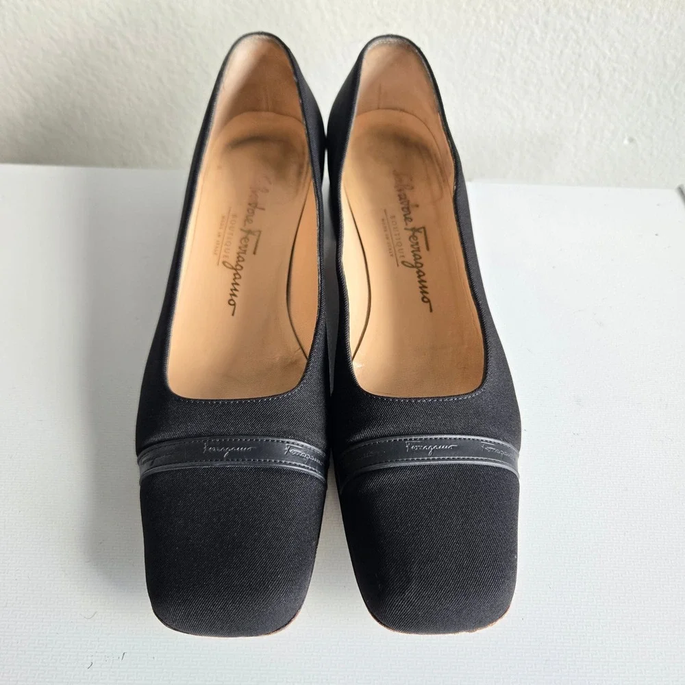 Salvatore Ferragamo Boutique Black Canvas Square Toe Block Heel Pumps 9AA
